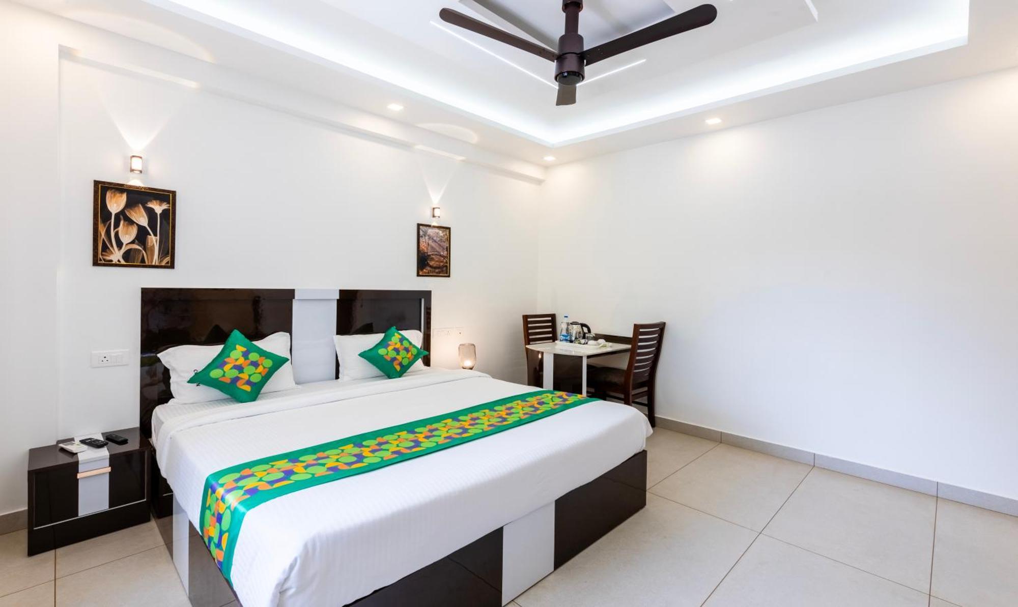 Treebo Premium Cochin Airport, 5 Min From Cochin Airport Hotell Kochi Eksteriør bilde